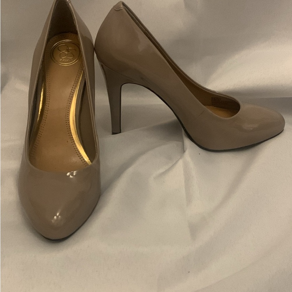 Jessica Simpson Tan Heels Sleek Professional Pumps